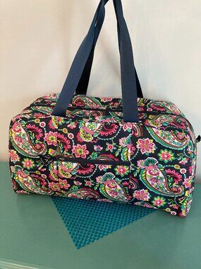 Vera Bradley Lighten Up Large Duffel Travel Bag in Parisian Paisley VHTF